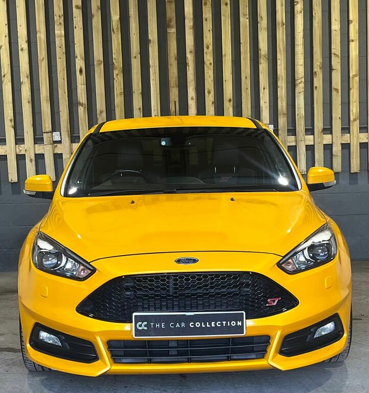 Ford Focus 2.0 Tdci St-3 Hatchback Euro 6 Yellow