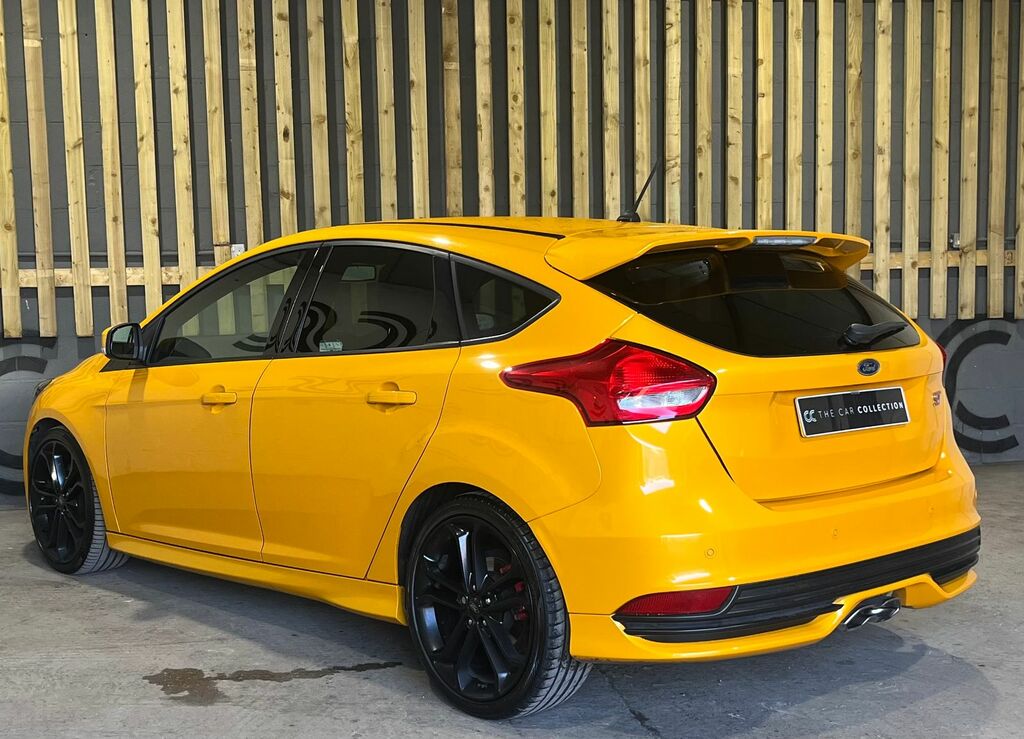 Ford Focus 2.0 Tdci St-3 Hatchback Euro 6 KY18OJL Yellow #4
