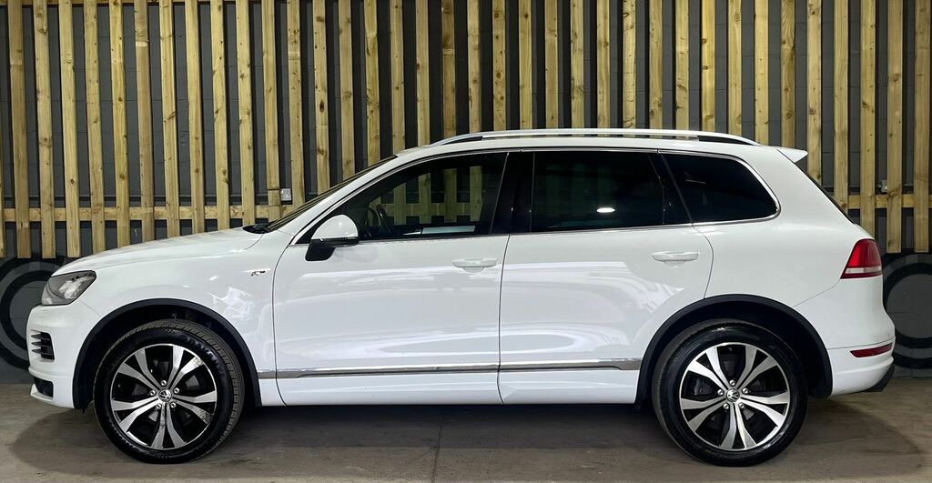 Volkswagen Touareg 3.0 Tdi V6 Bluemotion Tech R-line Suv T GX14FWJ White #4