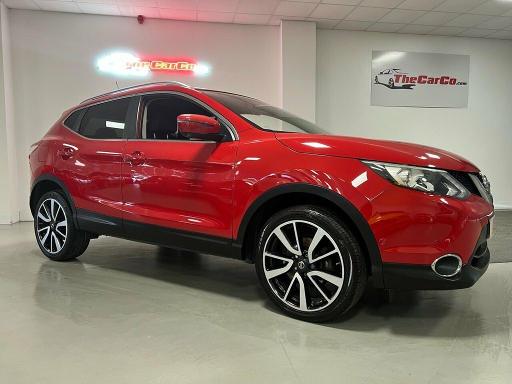 Nissan Qashqai Suv NA15XPX Red #2