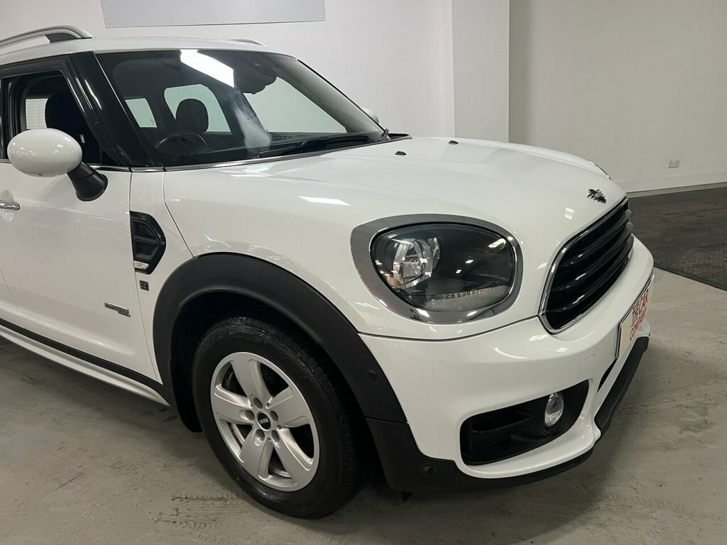 Mini Countryman Cooper D YD68OVN White #2