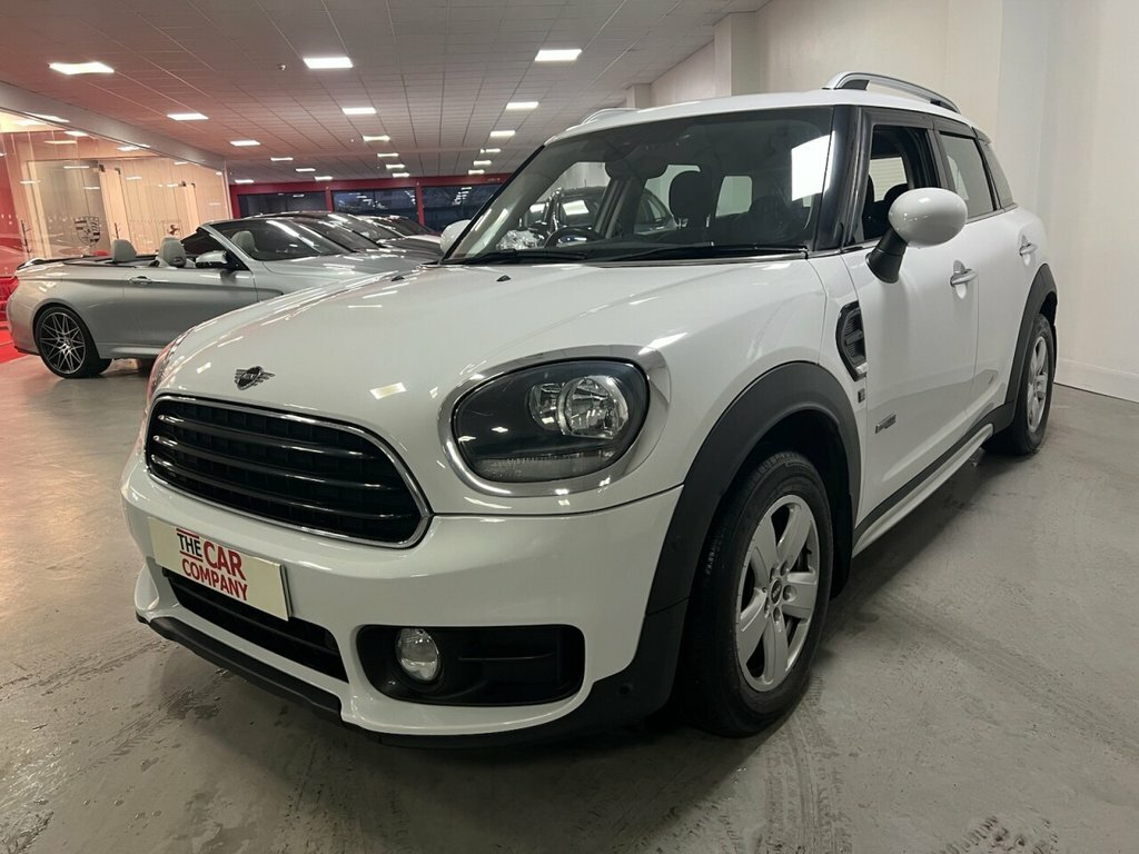 Mini Countryman Cooper D White