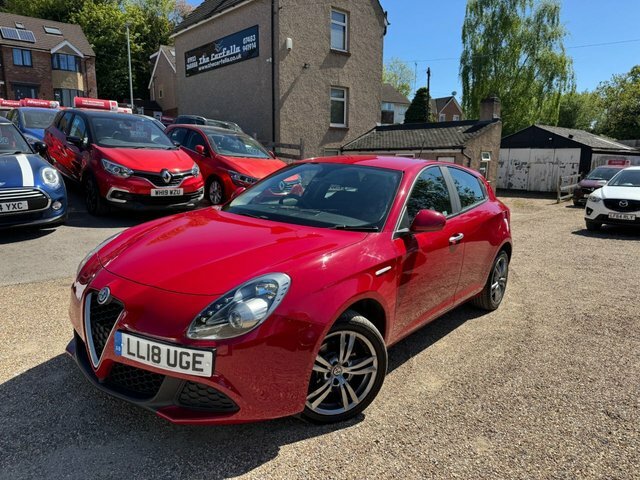 Alfa Romeo Giulietta 1.4 Tb Multiair Giulietta Hatchback Man Red