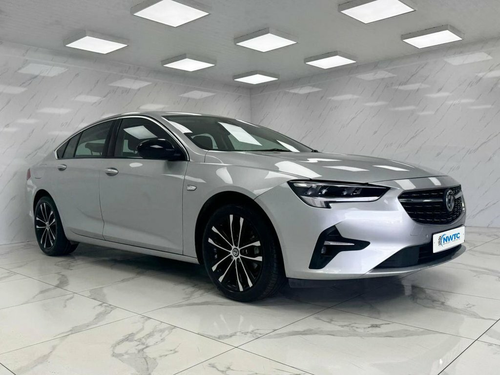Vauxhall Insignia 1.5L Se Edition VK71ZYW Silver #2