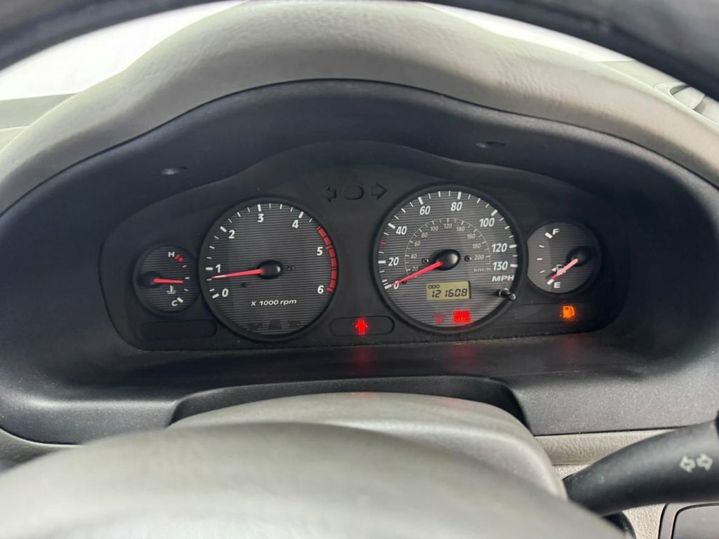 Hyundai Santa Fe 2.4 5dr Red #15