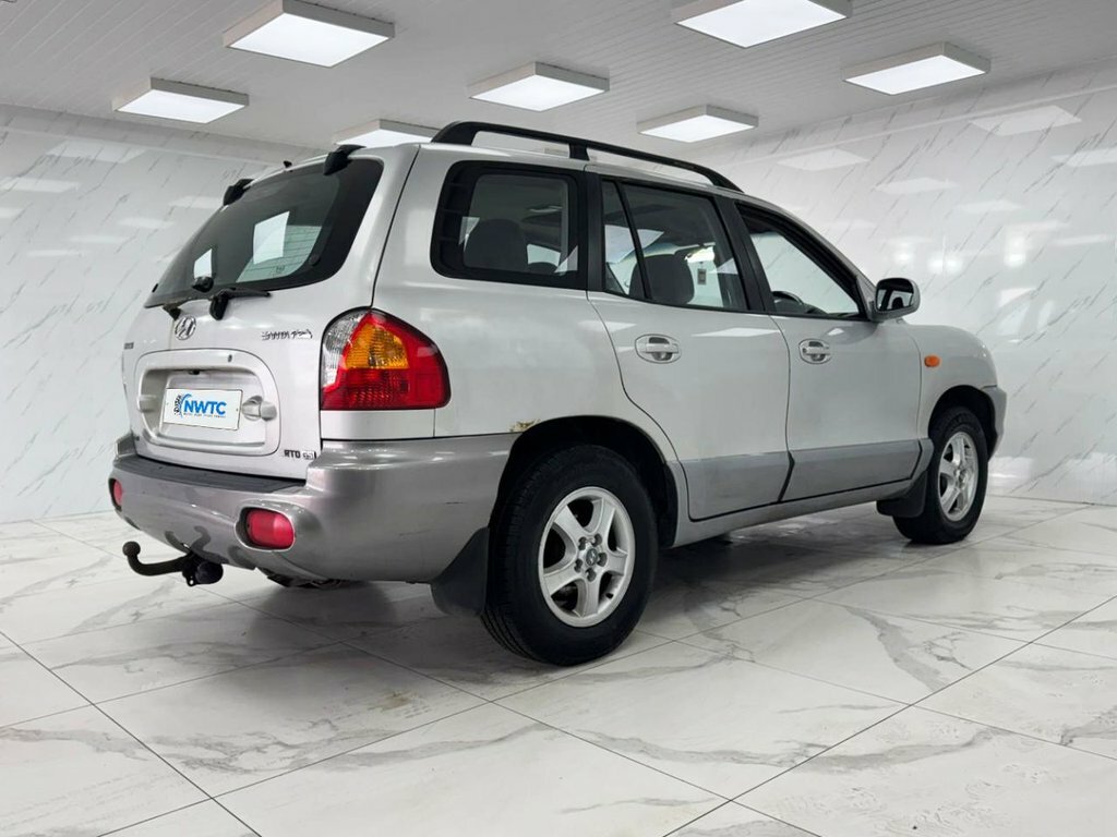 Hyundai Santa Fe 2.4 5dr Red #10