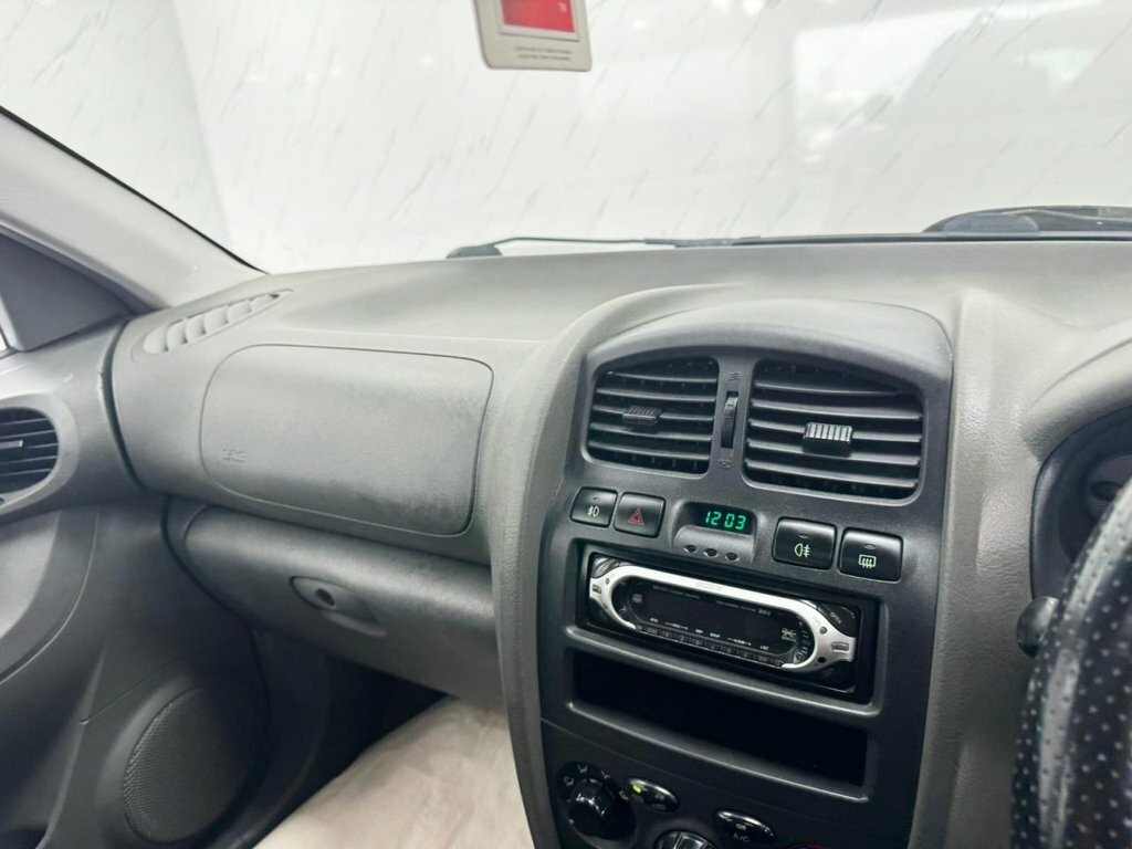 Hyundai Santa Fe 2.4 5dr Red #13