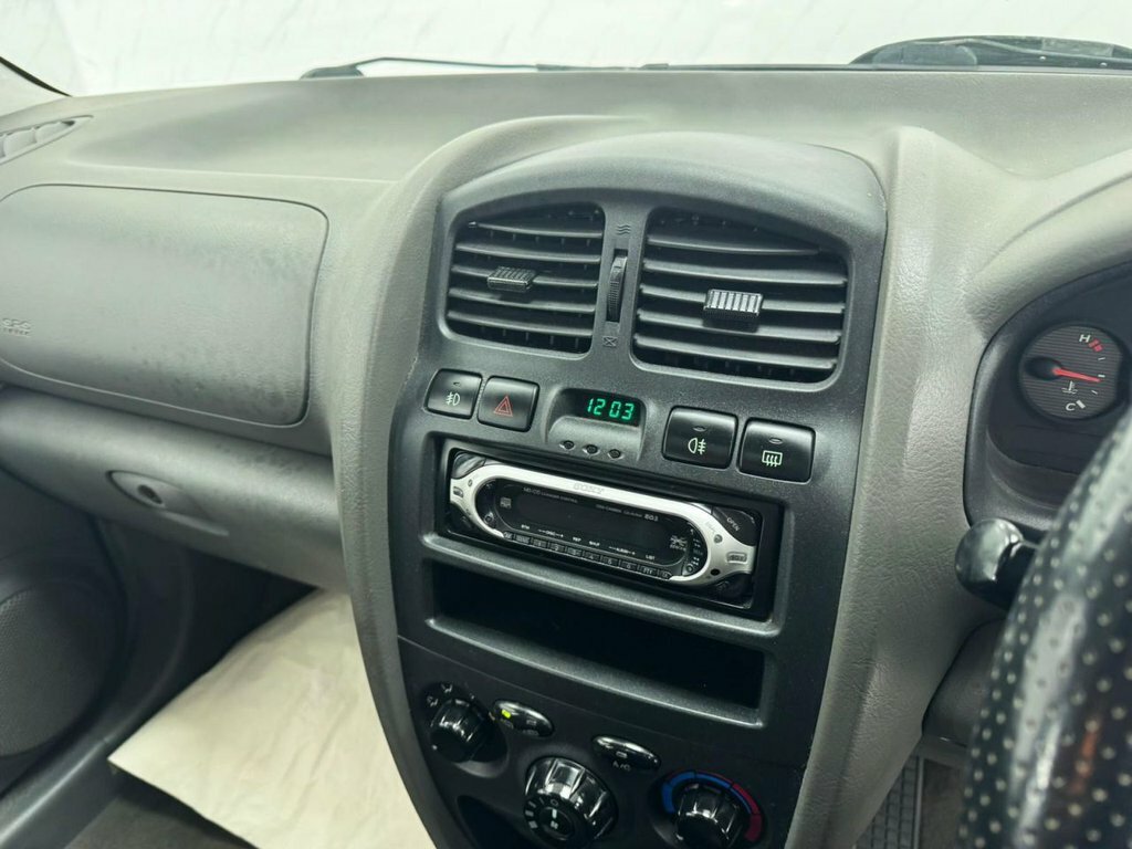Hyundai Santa Fe 2.4 5dr Red #14