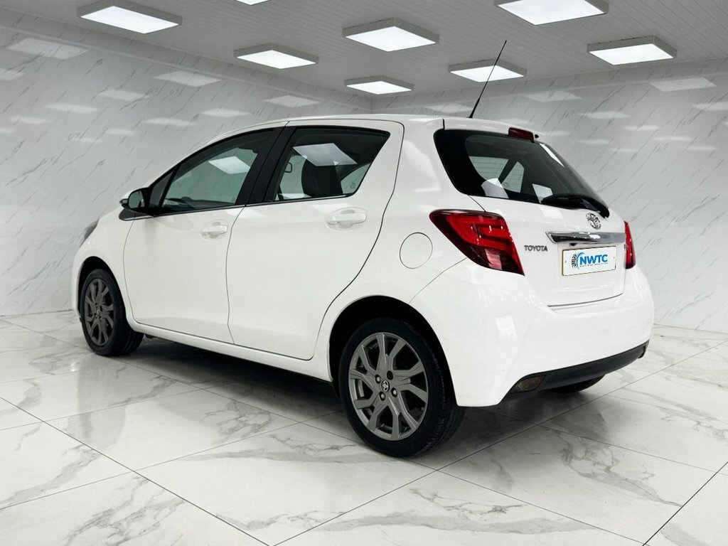 Toyota Yaris 1.3L Excel MK65MKE White #6