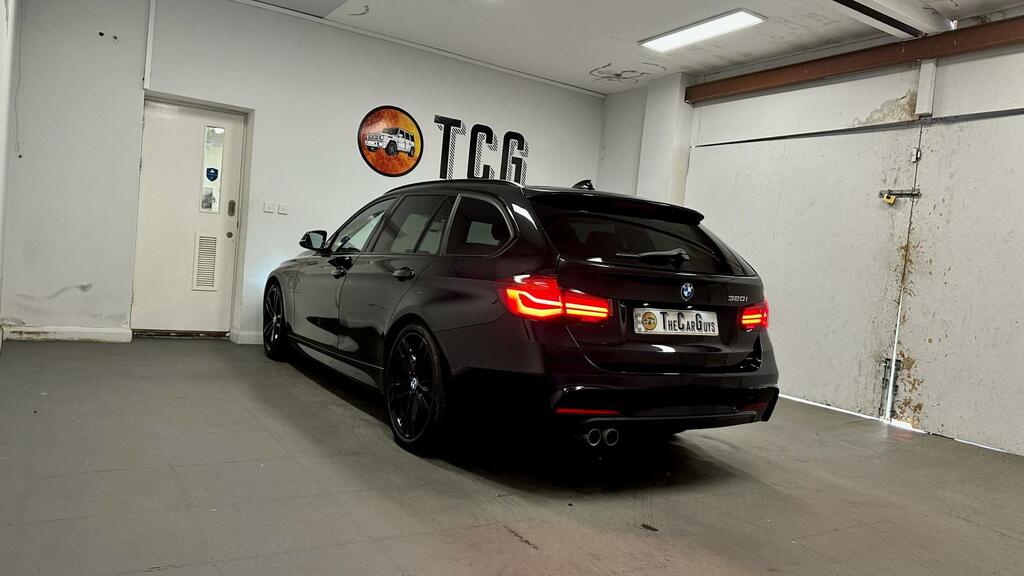 BMW 3 Series 2.0 320I M Sport Shadow Edition Touring  Black #3