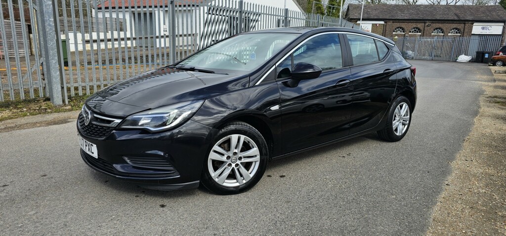 Vauxhall Astra Hatchback 1.6 Cdti Ecoflex Design 2017 FL17PXC Black #6