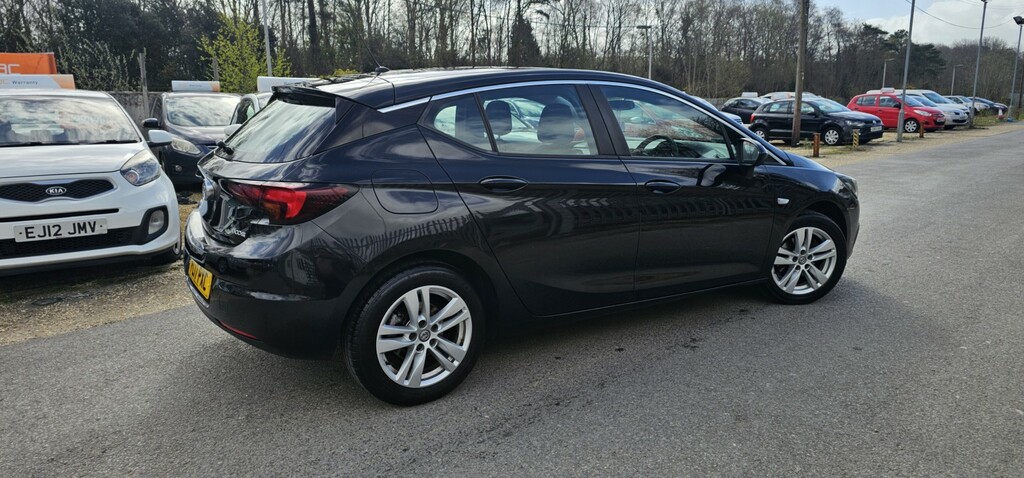 Vauxhall Astra Hatchback 1.6 Cdti Ecoflex Design 2017 FL17PXC Black #3