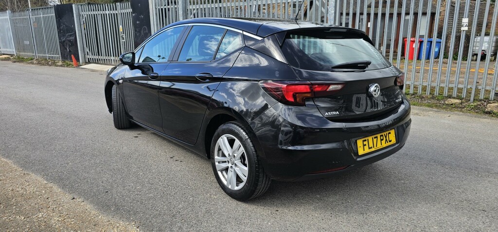 Vauxhall Astra Hatchback 1.6 Cdti Ecoflex Design 2017 FL17PXC Black #5