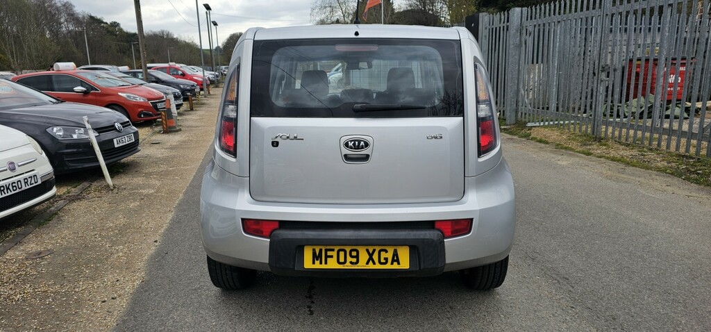 Kia Soul Suv 1.6 Crdi 2 2009 Silver #4