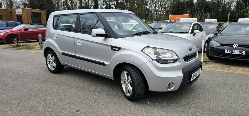 Kia Soul Suv 1.6 Crdi 2 2009 Silver #2