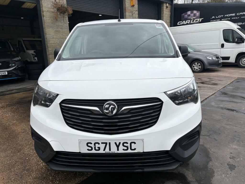 Vauxhall Combo Panel Van 1.5 Turbo D 2000 Dynamic L1 H1 Euro 6 SG71YSC White #3