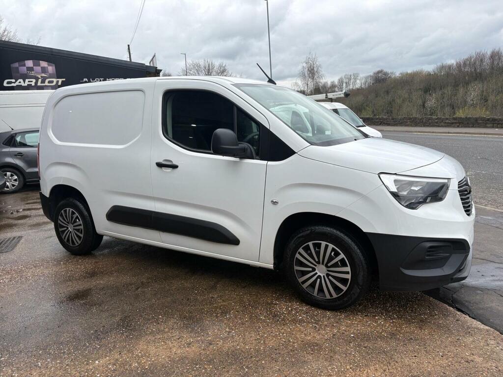 Vauxhall Combo Panel Van 1.5 Turbo D 2000 Dynamic L1 H1 Euro 6 SG71YSC White #6