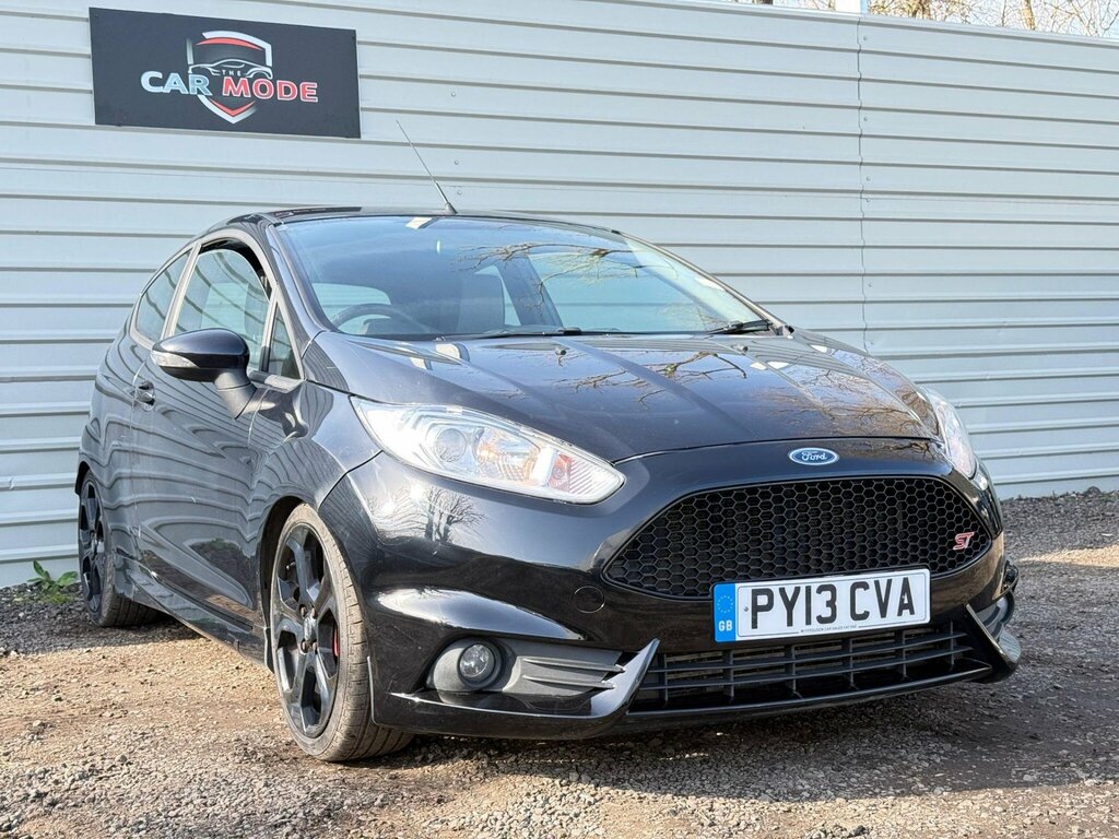 Ford Fiesta 1.6T Ecoboost St-1 Euro 5 Black