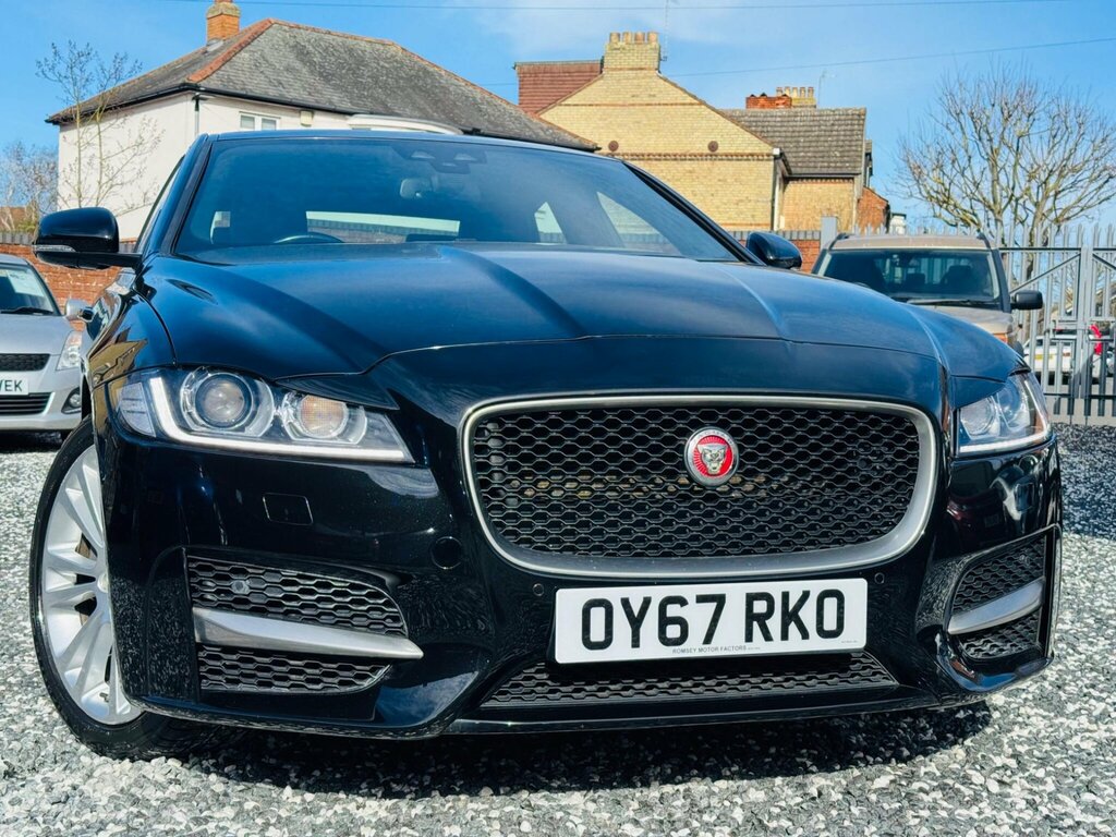 Jaguar XF 2.0D R-sport Awd Euro 6 Ss OY67RKO Black #2