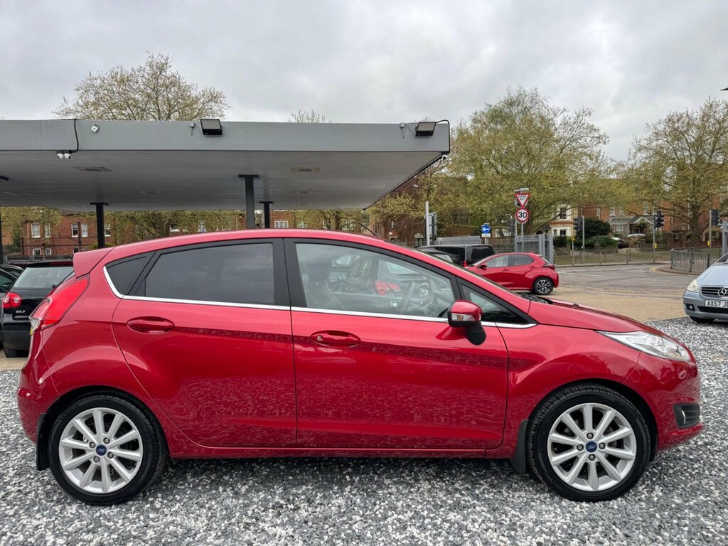 Ford Fiesta 1.0T Ecoboost Titanium Powershift Euro 6 AF16TDZ Red #3