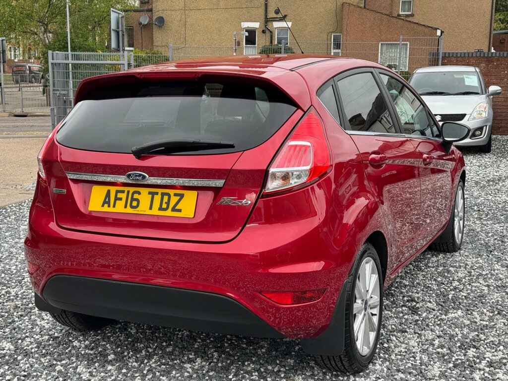 Ford Fiesta 1.0T Ecoboost Titanium Powershift Euro 6 AF16TDZ Red #4