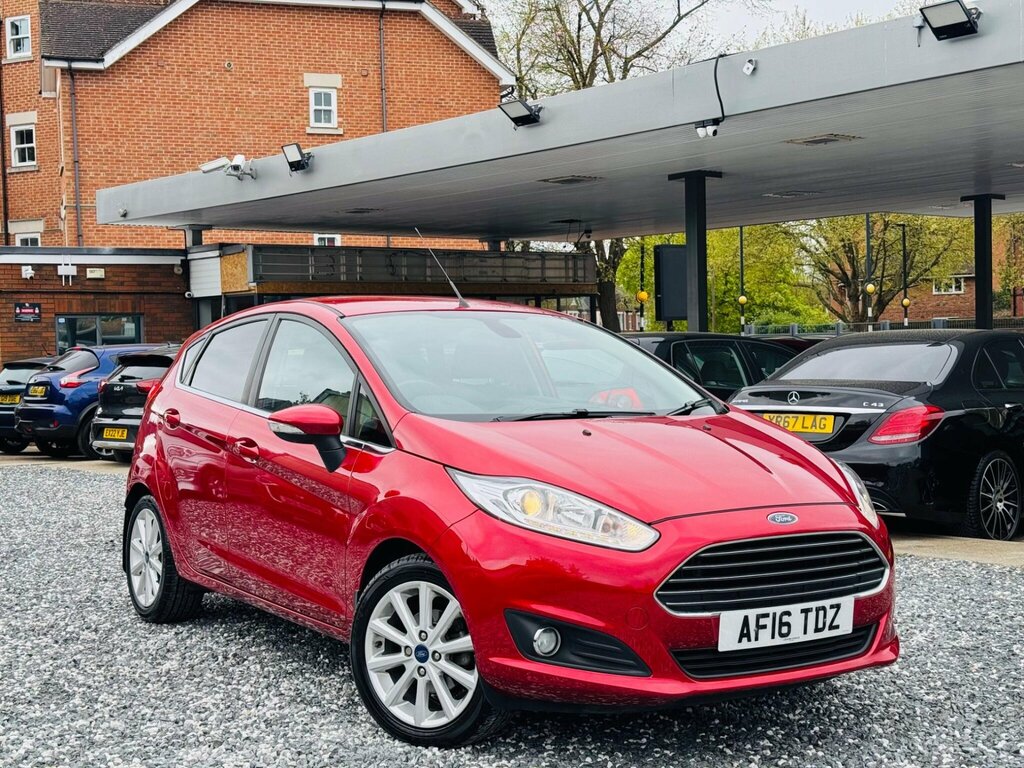 Ford Fiesta 1.0T Ecoboost Titanium Powershift Euro 6 Red