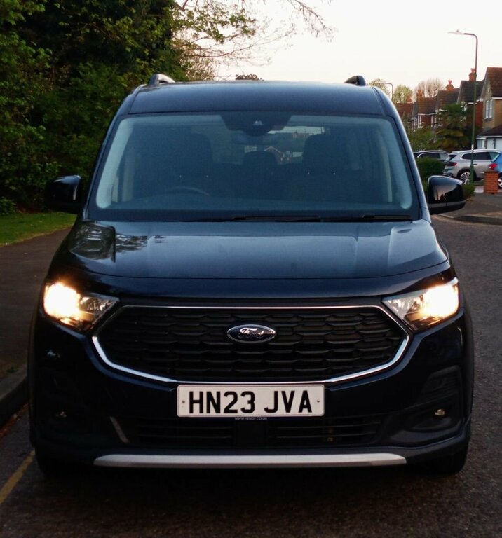 Ford Grand Tourneo Connect 1.5L Active Blue #5