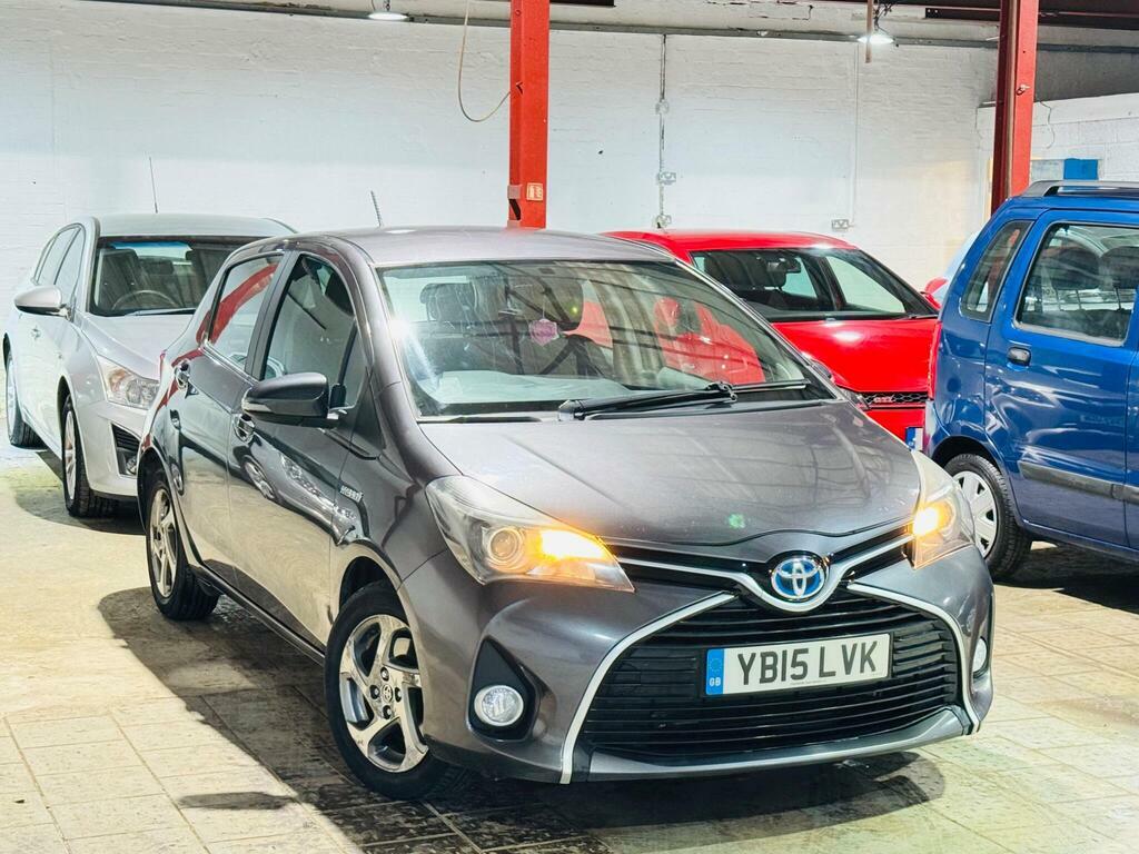 Toyota Yaris 1.5 Vvt-h Icon E-cvt Euro 6 YB15LVK Grey #3