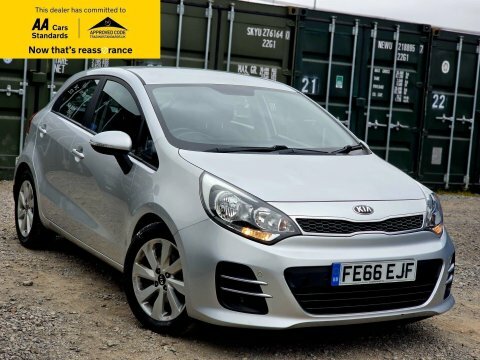 Kia RIO 1.4 2 Hatchback Silver