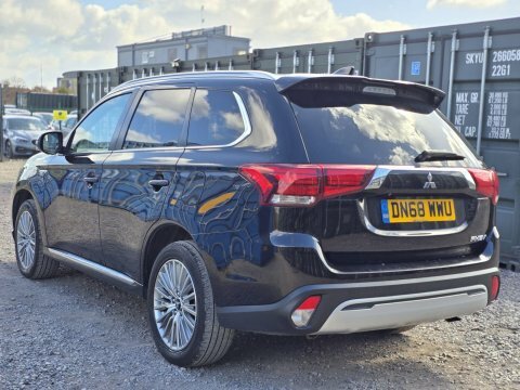 Mitsubishi Outlander 2.4H Twinmotor 13.8Kwh DN68WWU Black #4