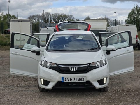 Honda Jazz 1.3 I-vtec Se AV67GMX White #6