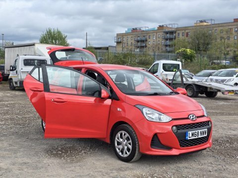 Hyundai I10 1.2 Se Hatchback Red #6