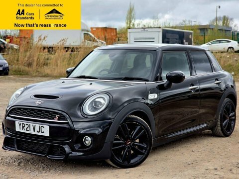 Mini Hatch 2.0 Cooper S Black