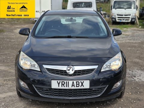 Vauxhall Astra 1.6 16V Exclusiv YR11ABX Black #2