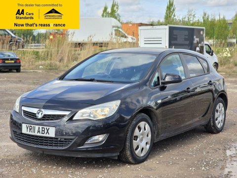 Vauxhall Astra 1.6 16V Exclusiv YR11ABX Black #3