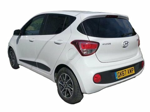 Hyundai I10 1.2 Premium Hatchback GK67AWP White #3
