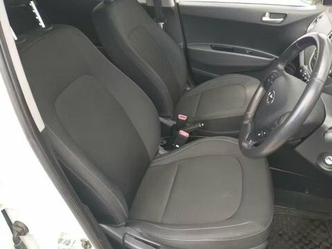Hyundai I10 1.2 Premium Hatchback GK67AWP White #6