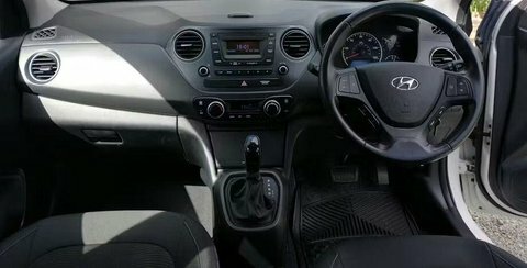 Hyundai I10 1.2 Premium Hatchback GK67AWP White #5
