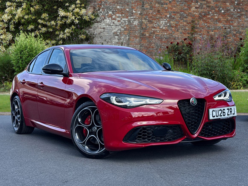 Alfa Romeo Giulia 2.0 Turbo Veloce Red