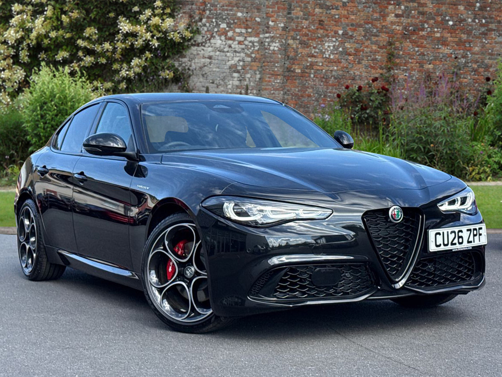 Alfa Romeo Giulia 2.0 Turbo Veloce Black