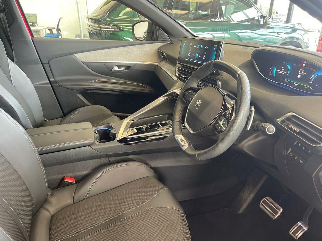 Peugeot 3008 1.6 Hybrid 225 Gt E-eat8 CE73VJC Red #3