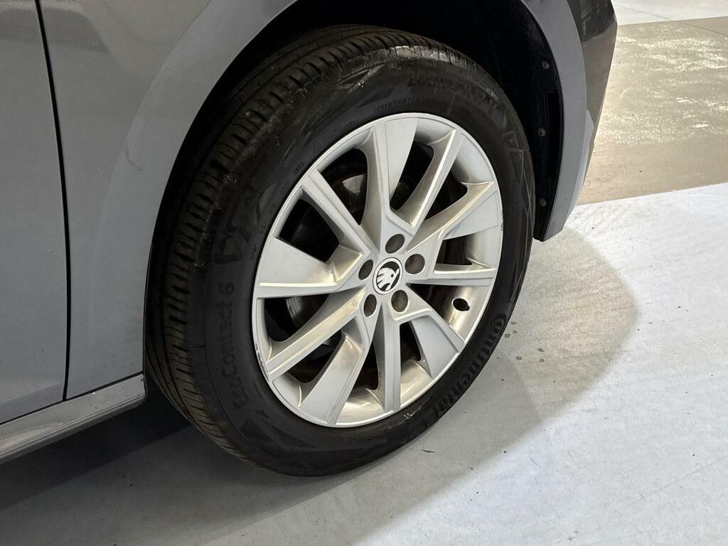 Skoda Kamiq 1.5 Tsi Se Drive Grey #4
