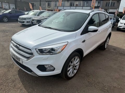 Ford Kuga 1.5 Kuga Titanium LY19RKF White #3