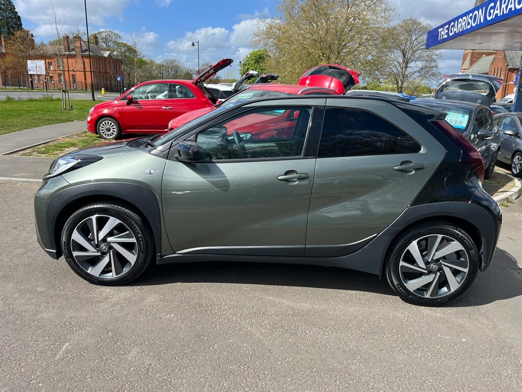 Toyota Aygo Vvt-i Exclusive Green #2