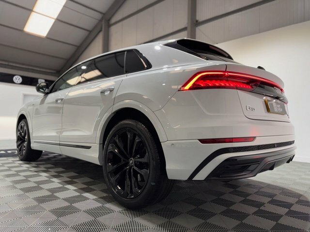 Audi Q8 3.0 Tfsi V6 55 Black Edition Suv Tiptro LL72FXR Black #6