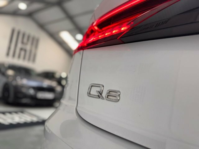 Audi Q8 3.0 Tfsi V6 55 Black Edition Suv Tiptro LL72FXR Black #5