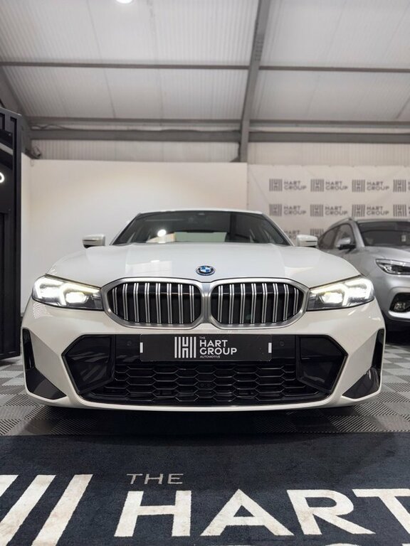 BMW 3 Series 2.0 330E 12Kwh M Sport Saloon Plug-in H NG72UEB White #2