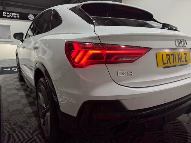 Audi Q3 1.5 Tfsi Cod 35 Black Edition Sportback LR71NLZ Black #5