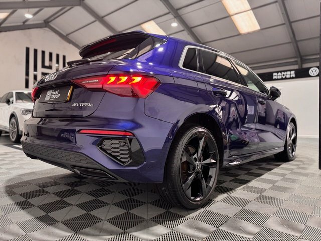 Audi A3 1.4 Tfsie 40 S Line Sportback Plug-in H YT21HGU Blue #4