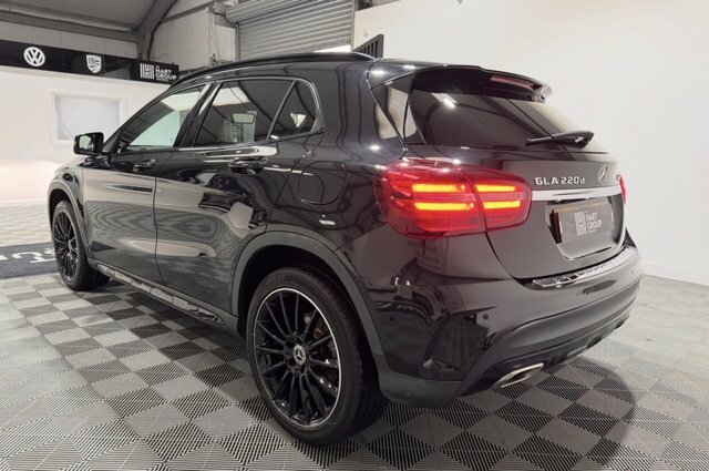 Mercedes-Benz GLA Class 2.1 Gla220d Amg Line Premium Suv 7G-d HF18WWA Black #2